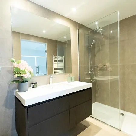 Deluxe Downtown With Spacious Balcony * Nikosia