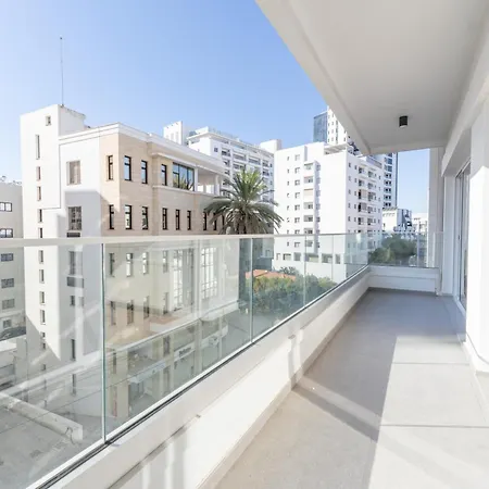 Διαμέρισμα Wealthystays *
