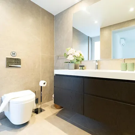 Apartman Deluxe Downtown With Spacious Balcony *